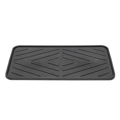 Im Kompakt-Set enthalten: kleine schwarze Schuhabtropfschale für bis zu 2 Paar Schuhe.